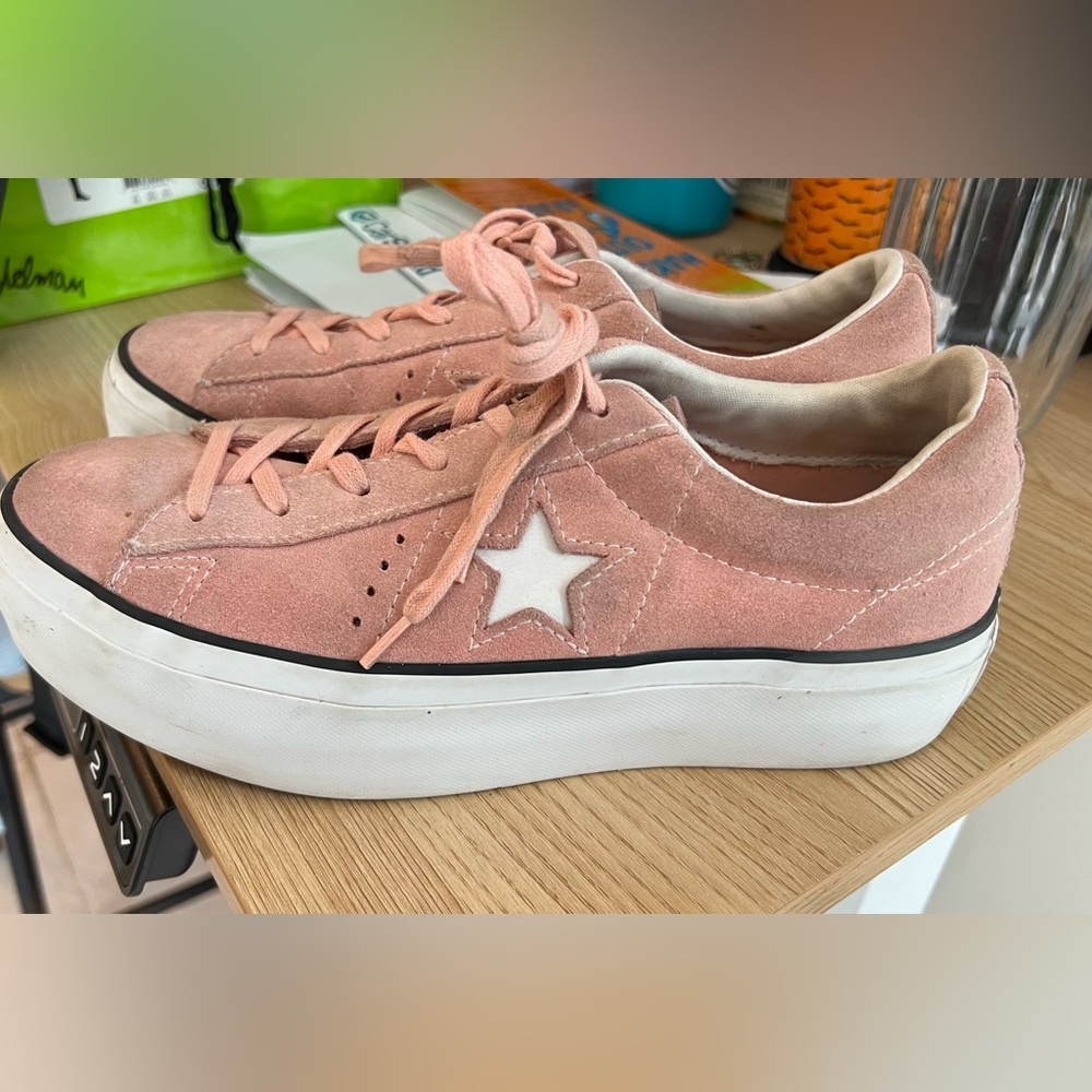 Pink and white converse one star platform Sneakers